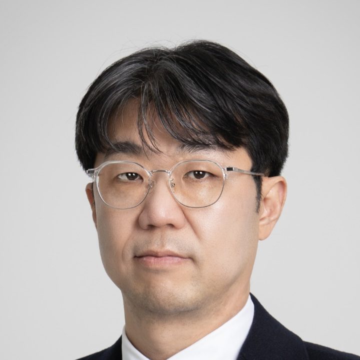 Dr Eunkuk Kim